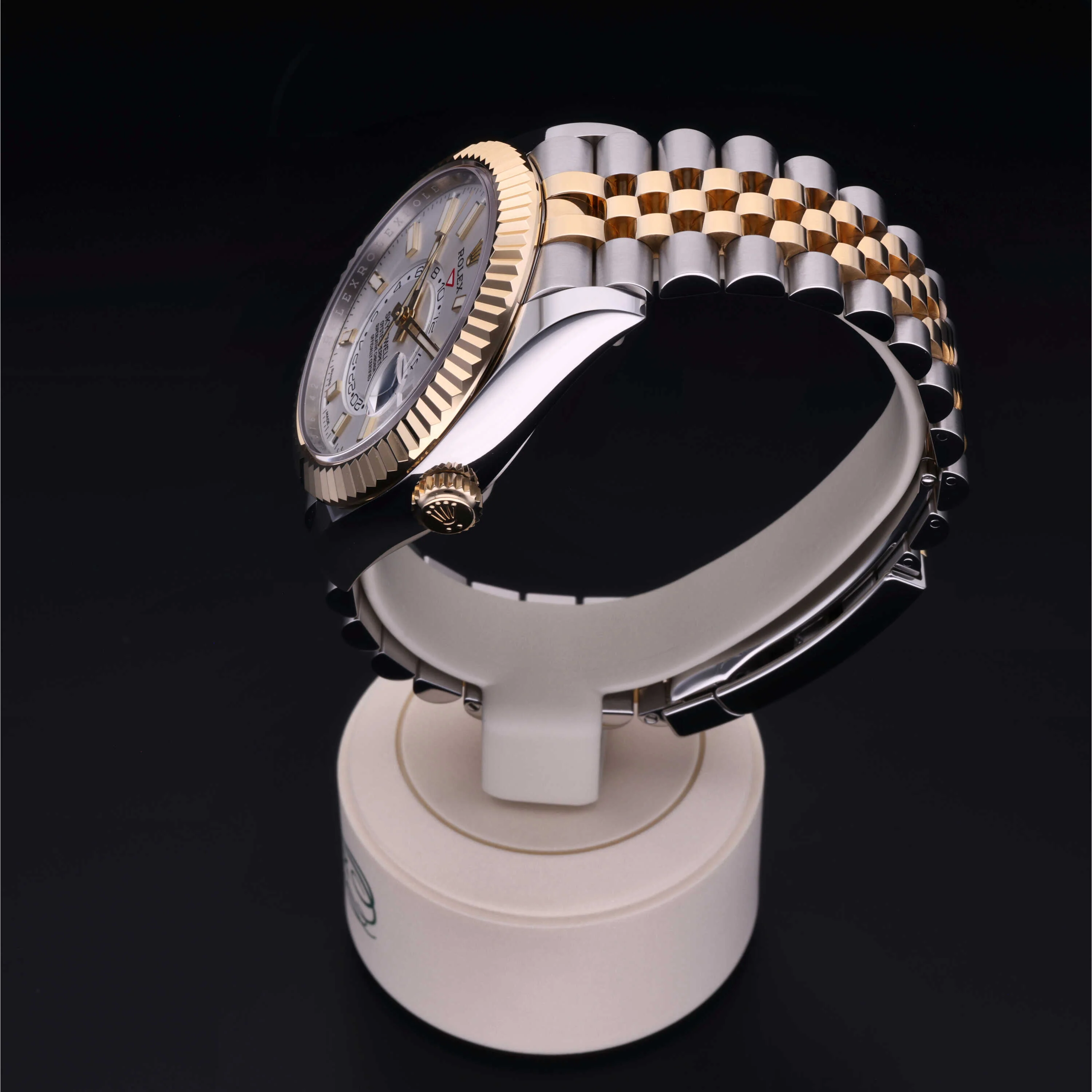 Sky‑Dweller - Image 4